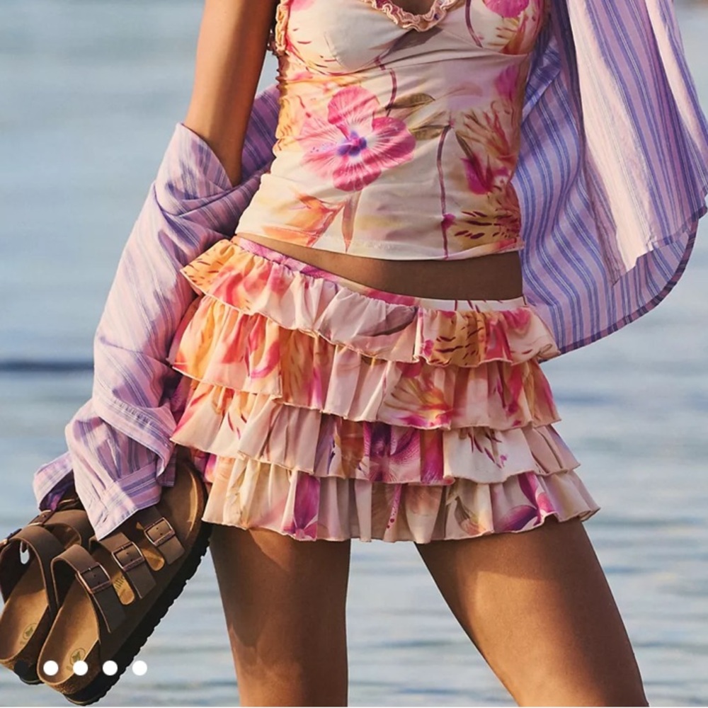 UO Out From Under Cammy Ruffle Trim Micro Skort in Peach